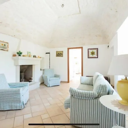 Holiday home Tipico Casale Pugliese Immerso Nel